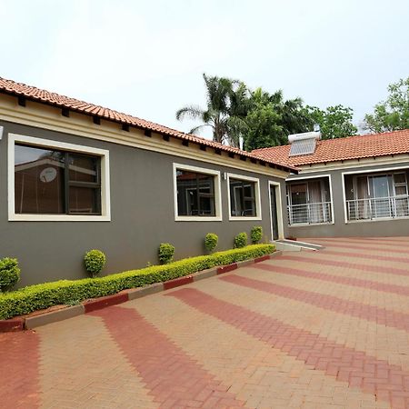 Masili Guesthouse & Conference Sibasa Exterior photo